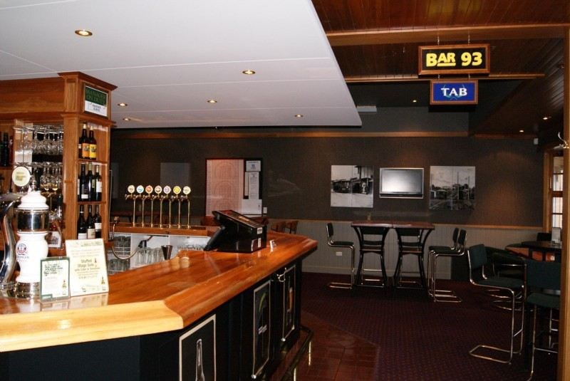 bar 2.jpg